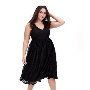 MIDI black lace dress Torrid